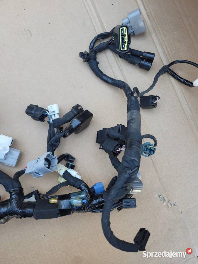 Suzuki Gsx 8 R wiązka instalacja kable 2023 Wiązki elektryczne Nowy Tomyśl sprzedam