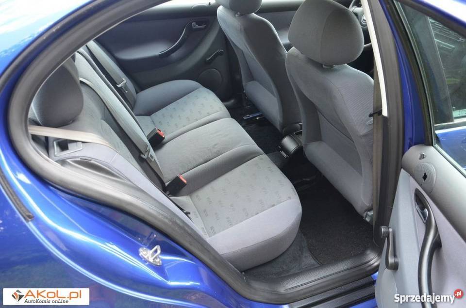 Seat niebieski Wola Rębkowska