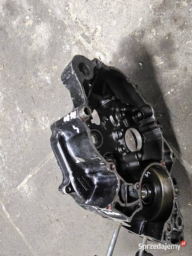 Suzuki RG 80 karter prawy połówka prawa silnika Jelenia Góra