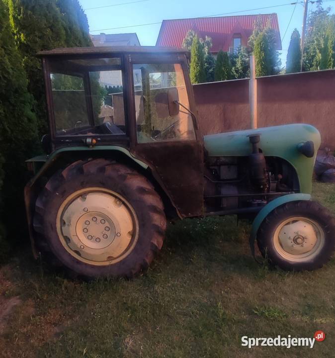 Ciągnik rolniczy c 328330 Ćmielów sprzedam