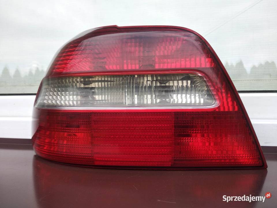 Volvo S40 I LIFT FL lampa tył tylna lewa wkład osobowe Lampy tylne Sieradz