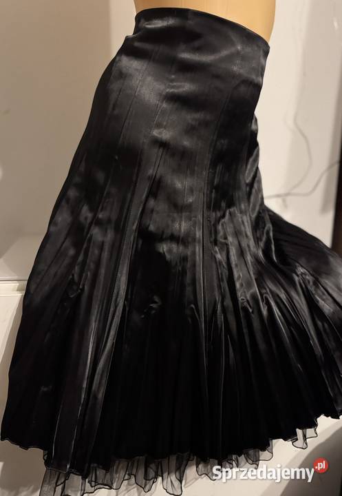 Satynowa spódnica plisowana MAGAT Pruszków