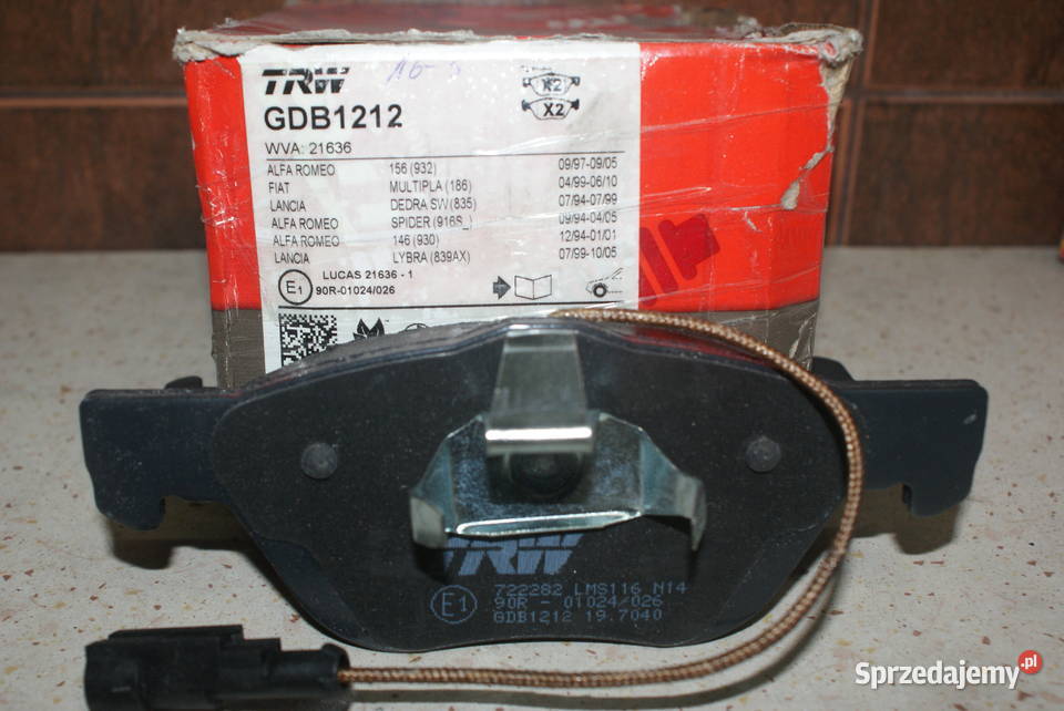 GDB1212 TRW KLOCKI HAMULC FIAT MAREA 20 20V 96 osobowe Białobrzegi sprzedam