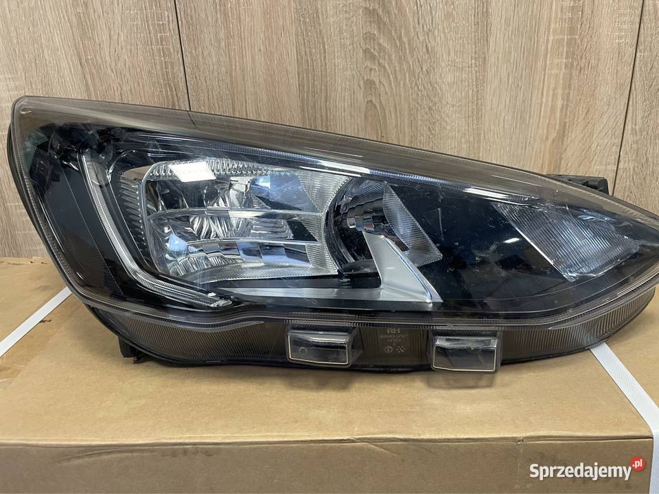 Ford focus 2019 reflektor prawy przód Kozubszczyzna