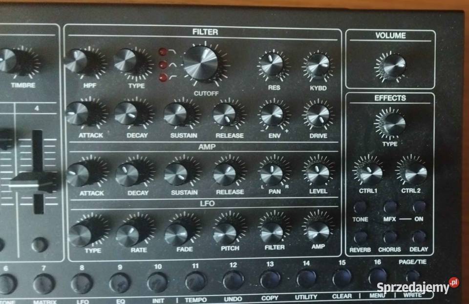 Sprzedam syntezator stacjonarny Roland SH4D case Pozostałe Szczytno