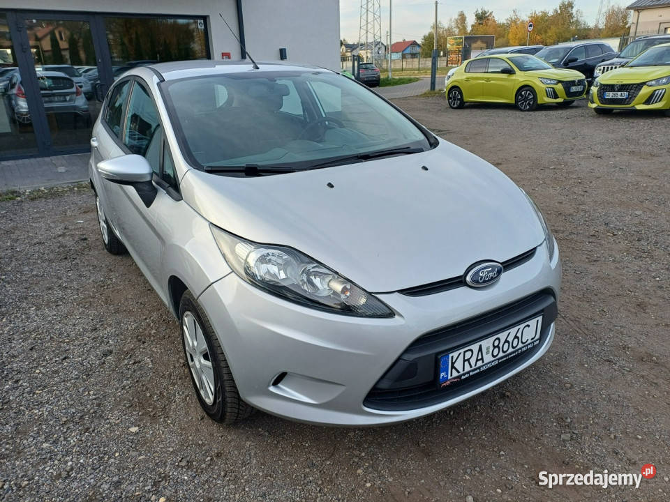 Ford Fiesta Serwisowany BEZWYPADKOWYKlima manualna Ford Chrzanów