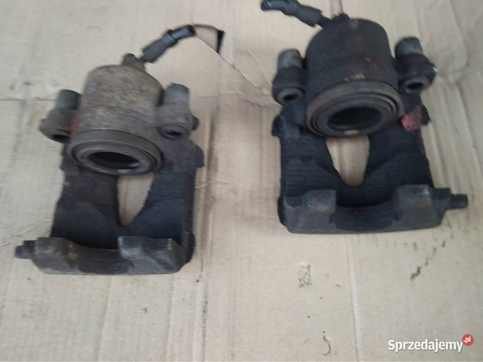 Skoda Octavia 1 2 zaciski hamulcowe przód prawy Układ hamulcowy Skoczów