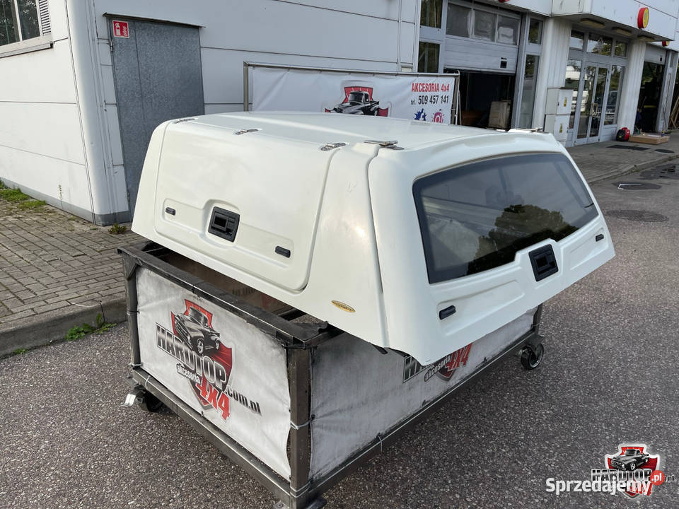 Zabudowa L200 części blacharskie Pasłęk sprzedam