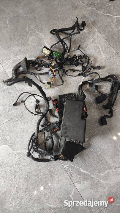Wiązka instalacja silnika skrzynka bezpieczników Zawady