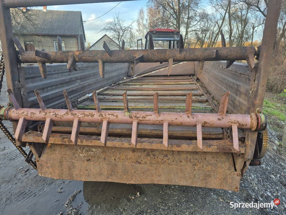 Rozrzutnik jednoosiowy nieuszkodzony Rozrzutniki obornika Piotrowice