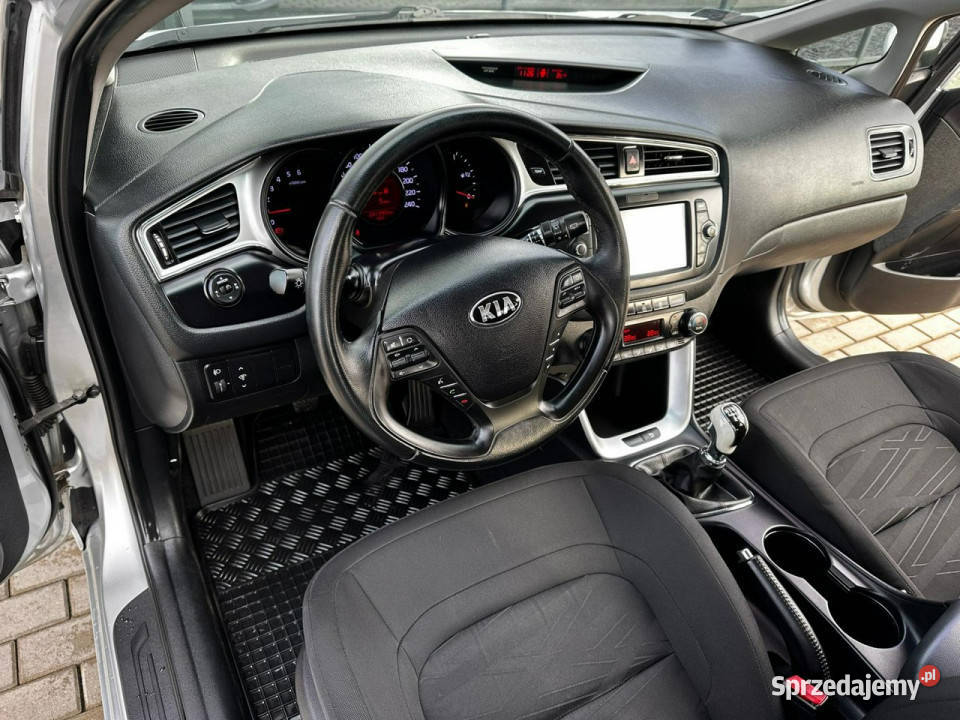 Kia Ceed SalonPL LED KameraCzujniki Climatronic srebrny Kąty Opolskie sprzedam