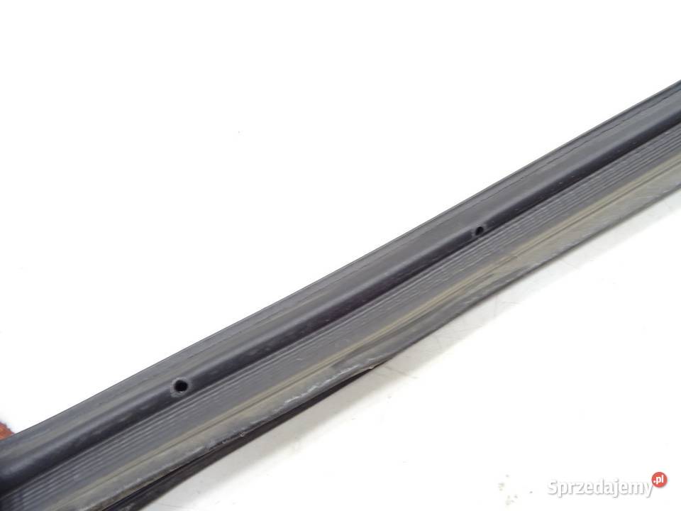 USZCZELKA KLAPY BAGAŻNIKA LEXUS RC SportowyCoupe osobowe podkarpackie