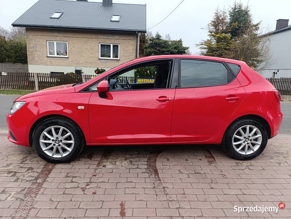 Seat Ibiza 12 benzyna 2015r 2 sztuki do wyboru 90KM sprzedam