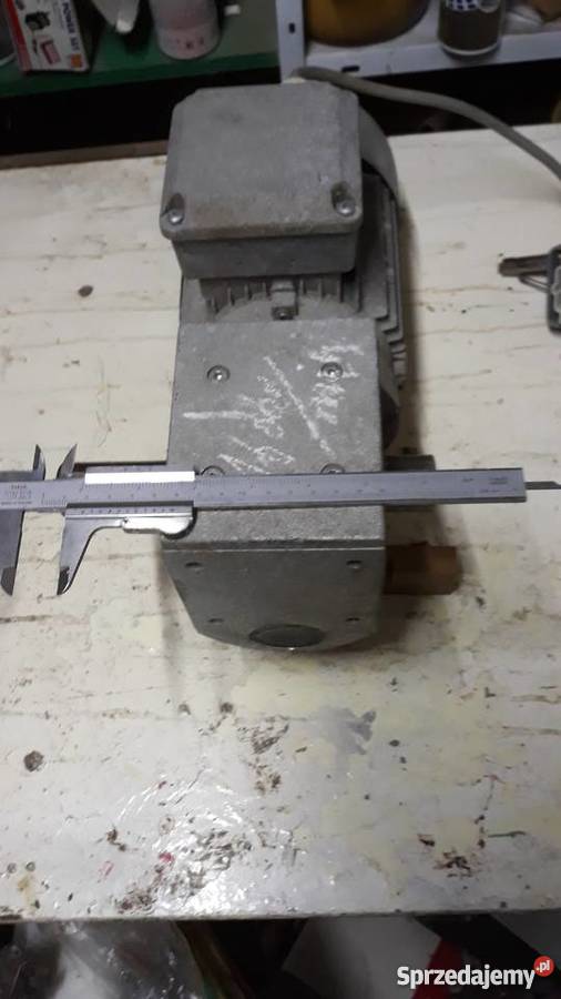 Motoreduktor 16obrmin075kW 3faz