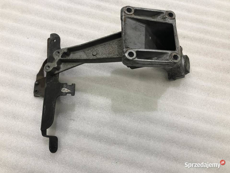 ŁAPA WSPORNIK SILNIKA MERCEDES SPRINTER W903 22