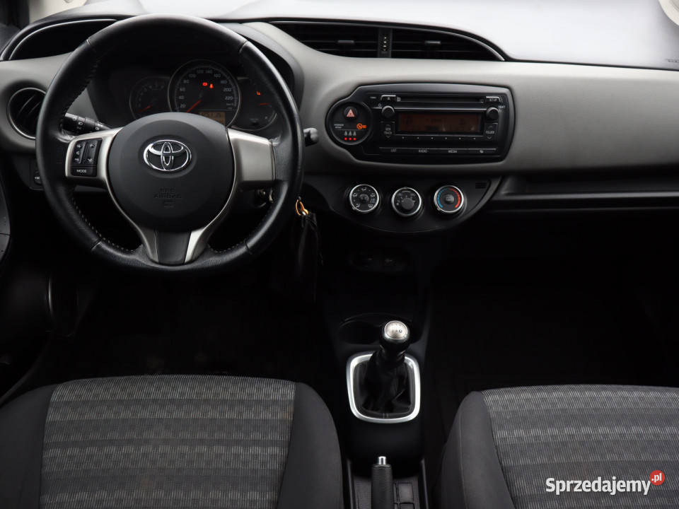 Toyota Yaris 10 VVTi 51KM dolnośląskie Bielany Wrocławskie
