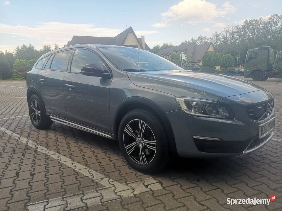 Volvo V60 I Cross Country 2018r 20D D3 Automat grafitowy V60 łódzkie Sieradz