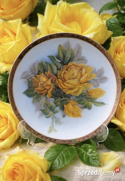 Porcelana zdobiona motywem róż Porcelana i szkło