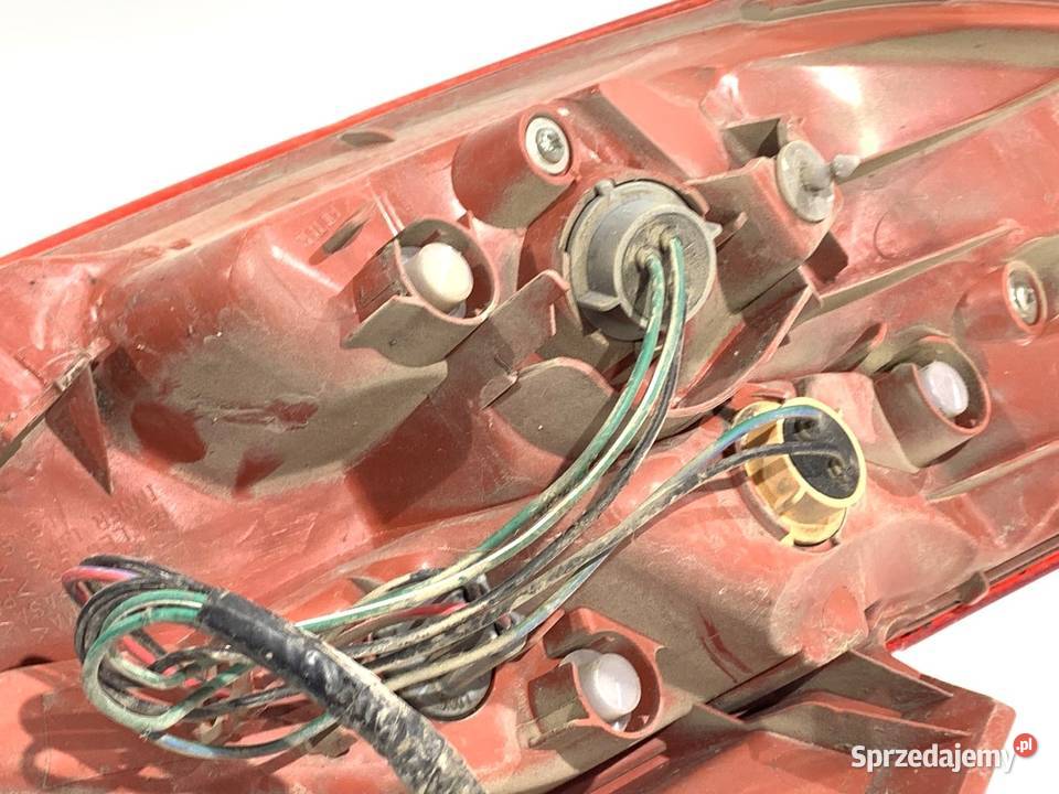 LAMPA PRAWY TYŁ MAZDA 2 DE Hatchback 0715 sprzedam