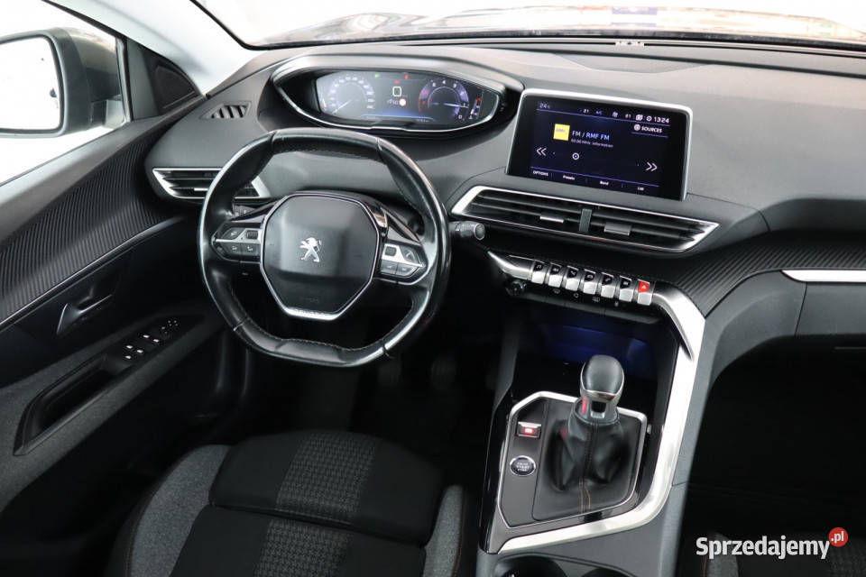 Peugeot 3008 12 PureTech manualna Zabrze