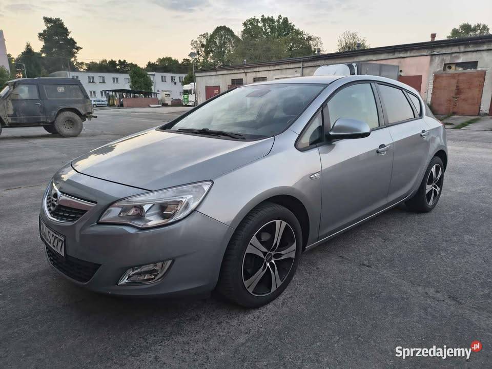 Opel Astra 14 Turbo 140 2011r 1364cm3 Samochody osobowe Żagań