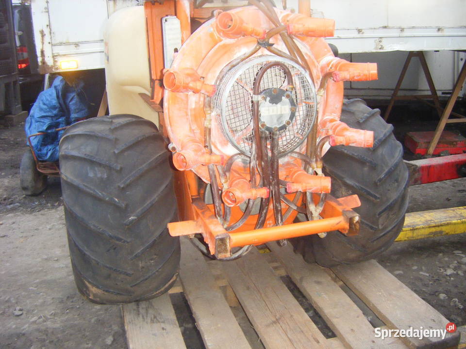 Opryskiwacz Sadowniczo Ogrodowy z napedami Dębica sprzedam