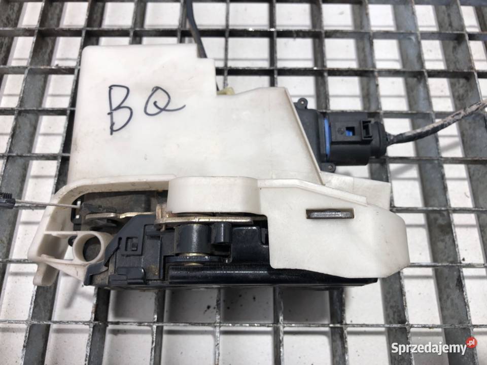 ZAMEK DRZWI PRAWY PRZÓD VW TRANSPORTER T5 Bus sprzedam