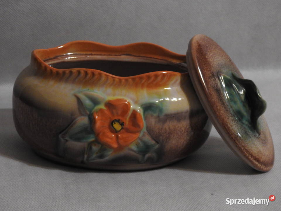 Śliczny ceramiczny pojemnik ozdoby w 3D sygn na Porcelana i szkło Inowrocław