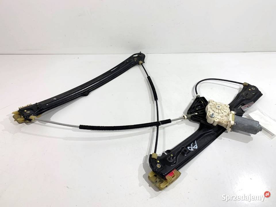 PODNOŚNIK SZYBY PRAWY PRZÓD BMW F16 7322748 SUV osobowe