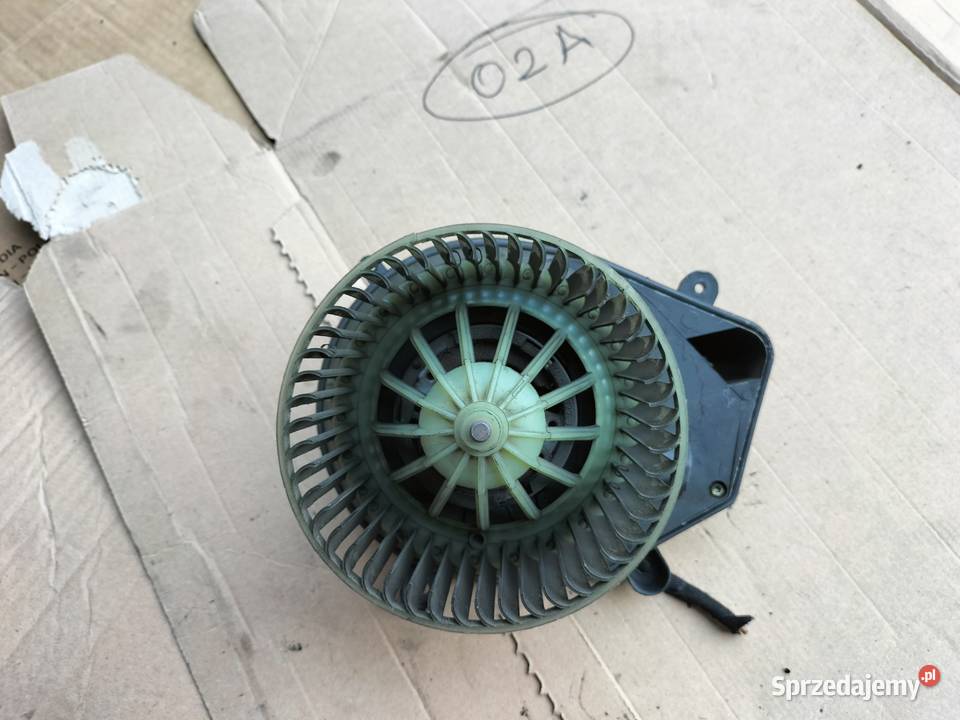 VOLKSWAGEN PASSAT B5 FL 740221233F 8D1820021 Kamień-Kolonia