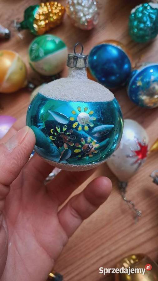 Zestaw starych bombek choinkowych PRL wielokolorowy Świecie sprzedam