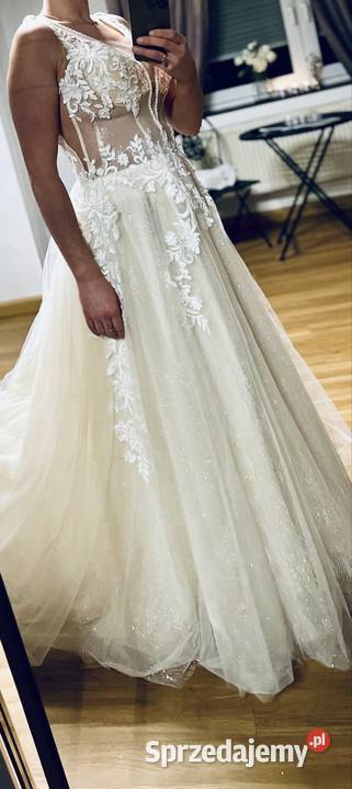 Suknia ślubna w stylu księżniczka Rytwiany