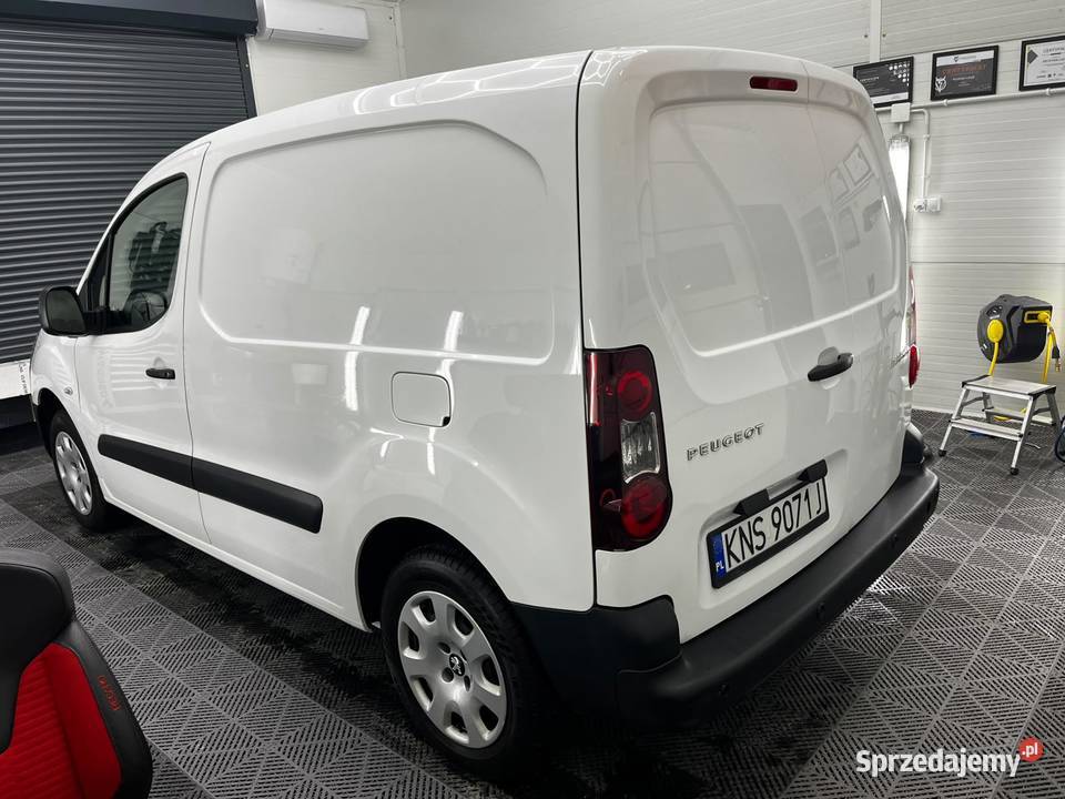 Peugeot Partner niski udokumentowany przebieg manualna małopolskie Łącko sprzedam