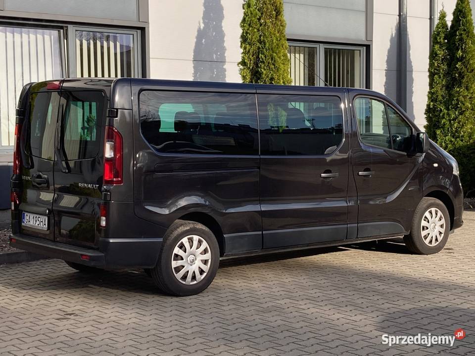 Renault Trafic Wynajem z Wykupem Bez BIKKRD Rok produkcji 2018 Trafic