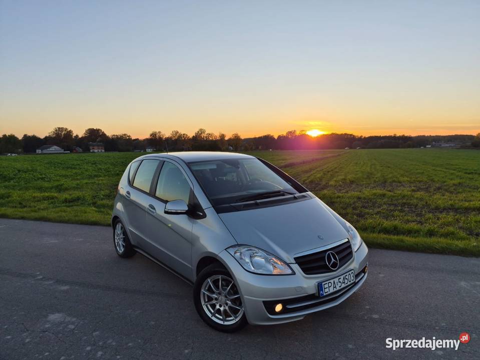 Mercedes a 160 blueefficiency 10r lift Rok produkcji 2010