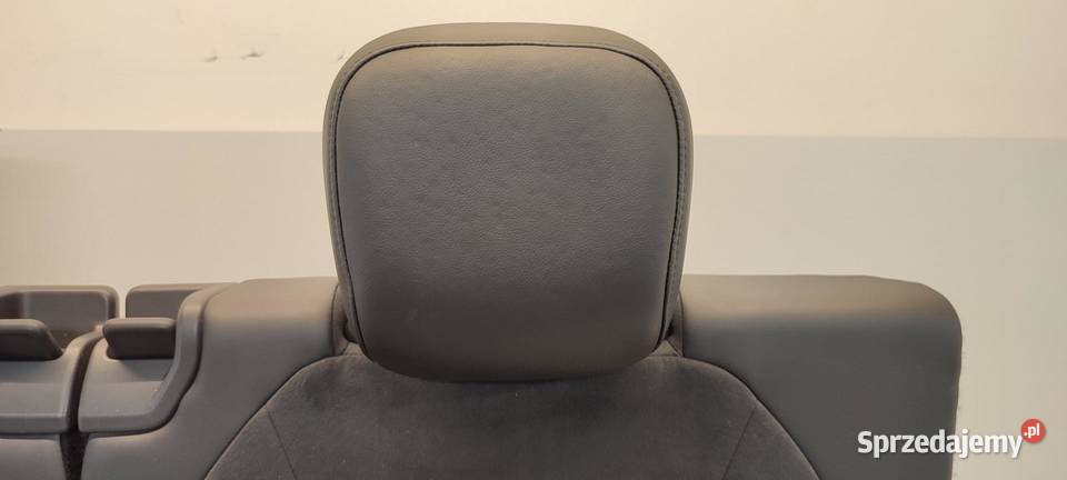VW TAYRON KANAPA 3 RZĄD 565888111A
