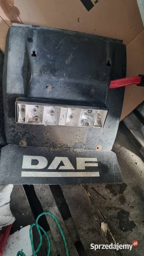 Błotnik nadkole tylne Daf 105 z lampą