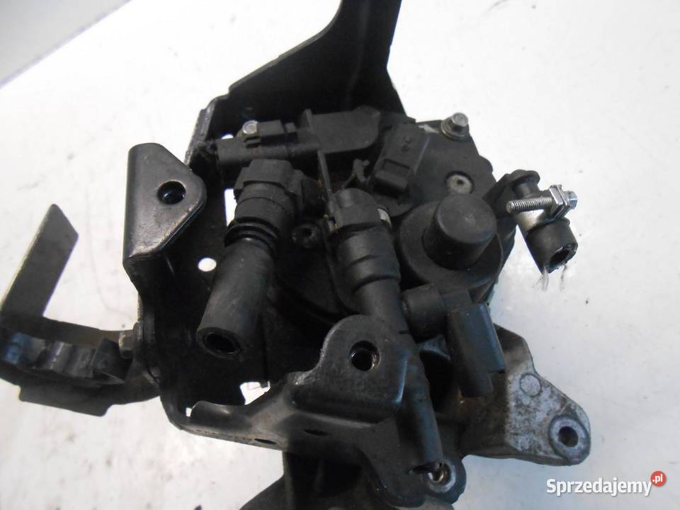 OBUDOWA FILTRA PALIWA FORD FIESTA MK7 14 TDCI osobowe