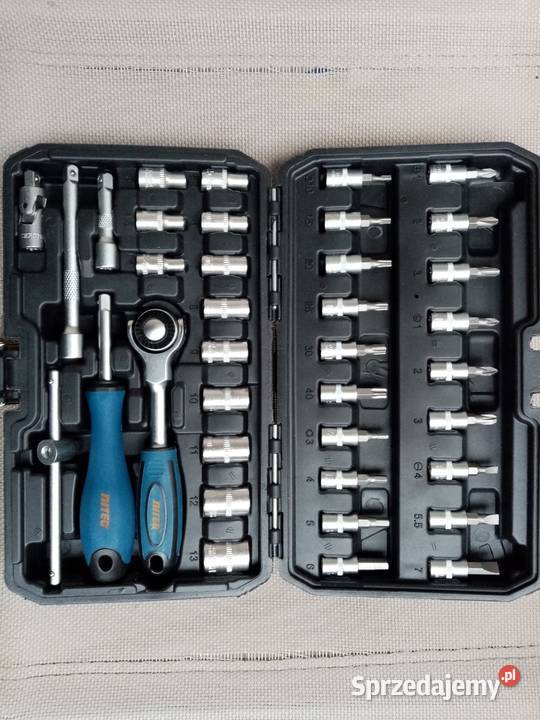 Zestaw kluczy nasadek bitów grzechotka Wieliczka