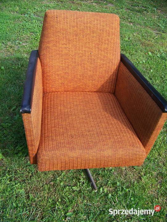 fotel obrotowy z lat 70tych Meble Dargikowo