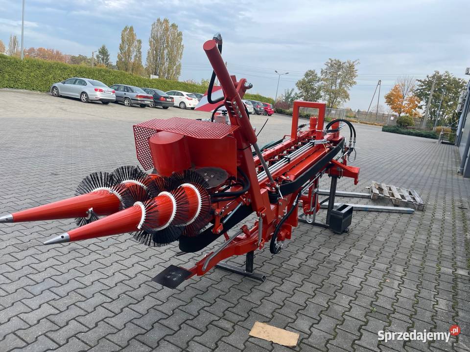 Belgijski Kombajn do zbioru porów Lauwers model Kombajny łódzkie Rawa Mazowiecka