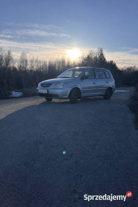 Kia Carens nieuszkodzony