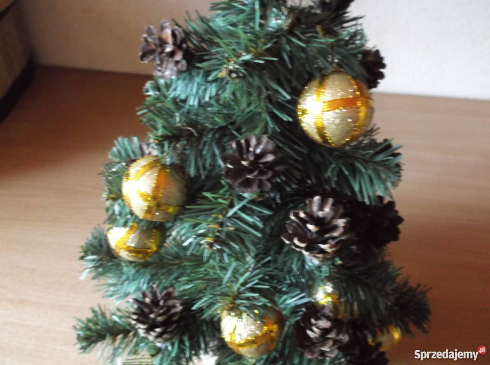 Sztuczne choinki z ozdobami Dekoracje i ozdoby Czersk