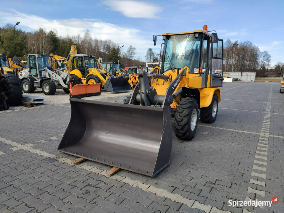 średnia kołowa Volvo L30B Pro Unikat Stan 5380 Widełki
