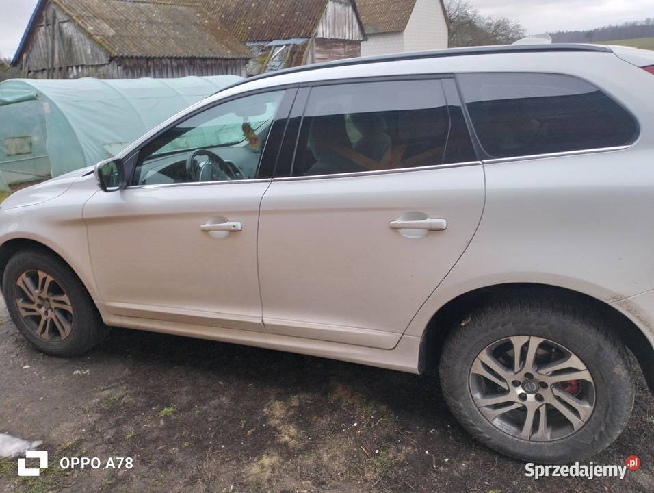 Sprzedam Volvo XC60 2014 D3 blueknes diesel Radom