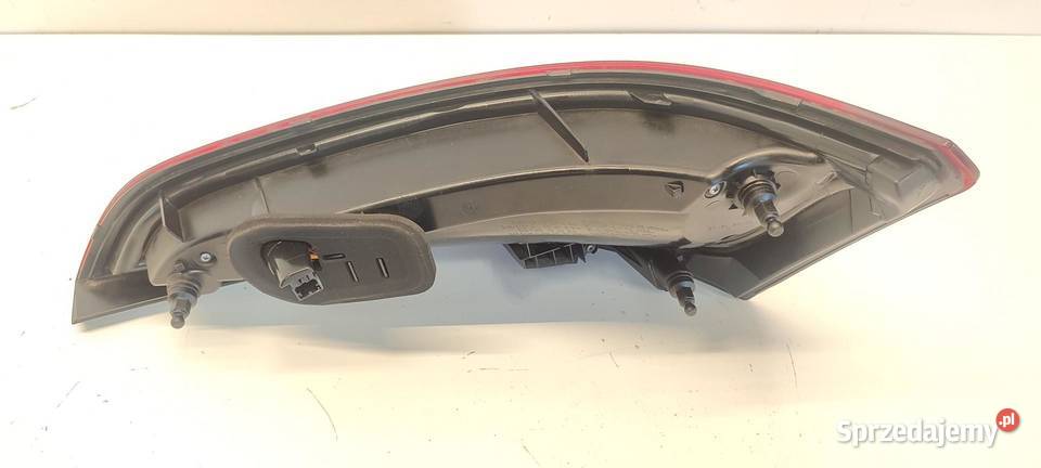 AUDI Q5 8R LAMPA LEWY TYŁ 8R0945093C