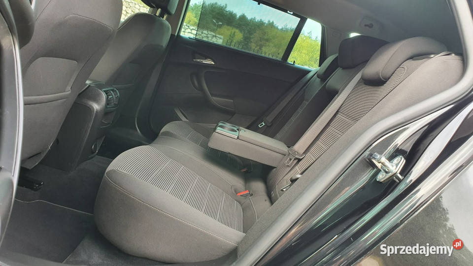 Opel Insignia 20 CDTi SportsTourer Navi BiXenon 140KM