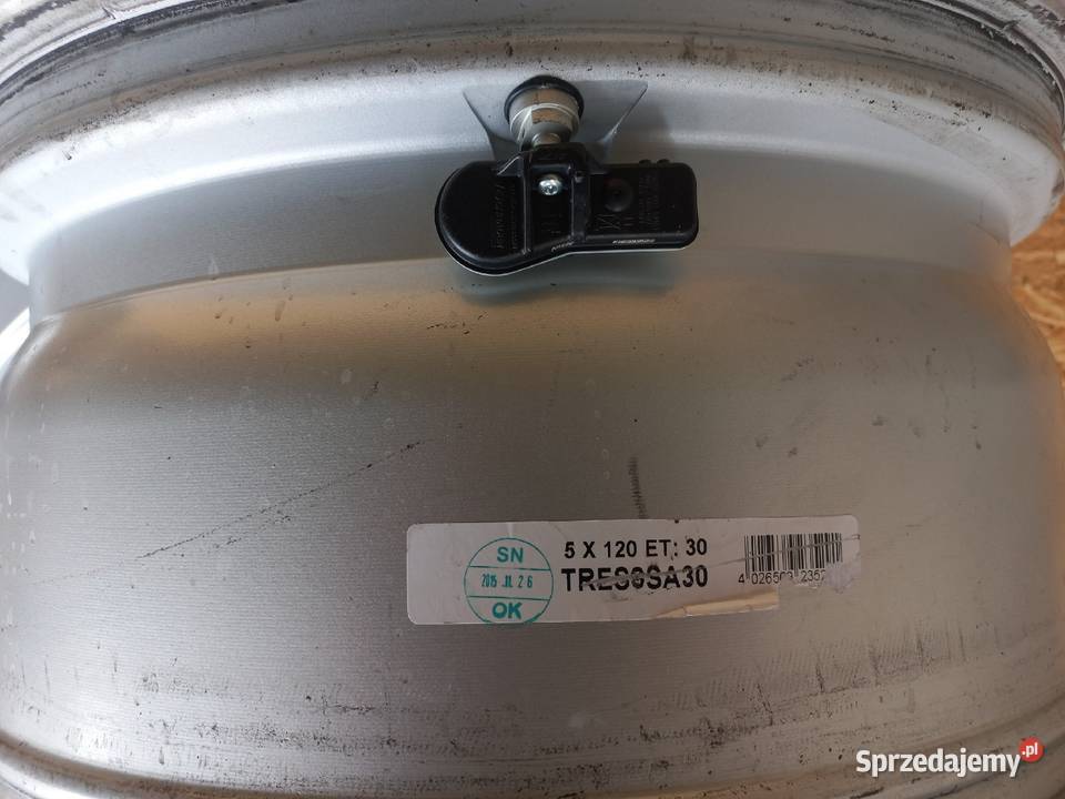 Felgi 5x120 17 BMW F10 F11 F30 F31 E46 E90 E91 Giżynek