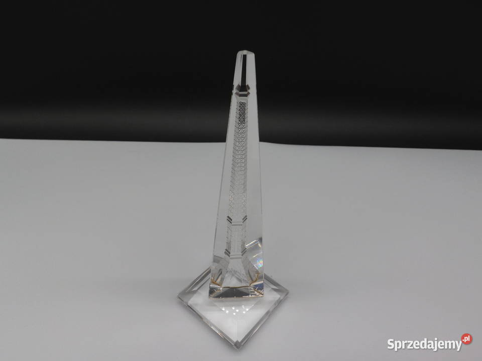 Kryształowa Wieża Eiffla 3D w Obelisku Elegancka