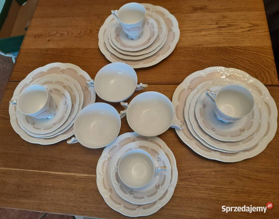 serwis kawowy marki Hutschenreuther z modelu Porcelana i szkło